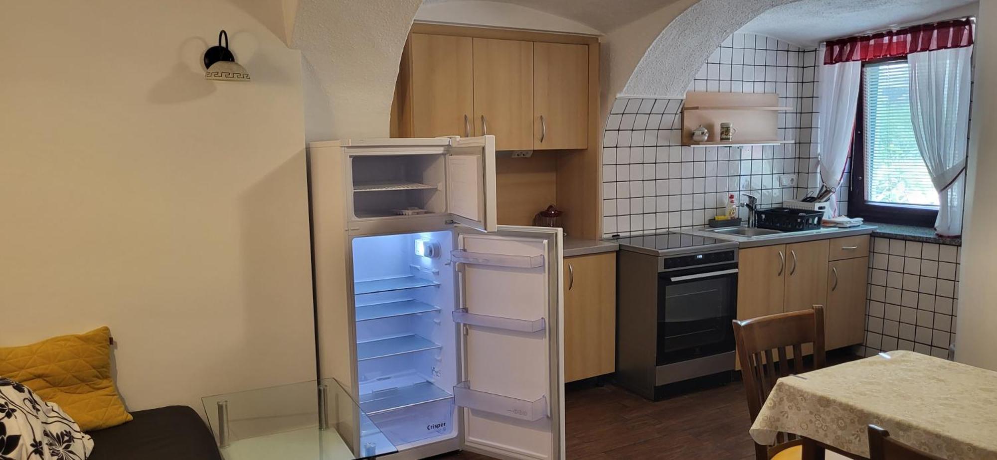 Rooms & Apartments Kepic, Airport Accomodation Церкле на Горенскем Екстериор снимка